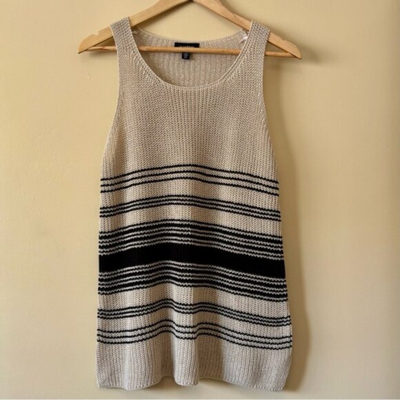 *SOLD* Le Chateau| Cream & Black Loose Fit Crew Neck Tank Top Sweater Sz L - Picture 1 of 7